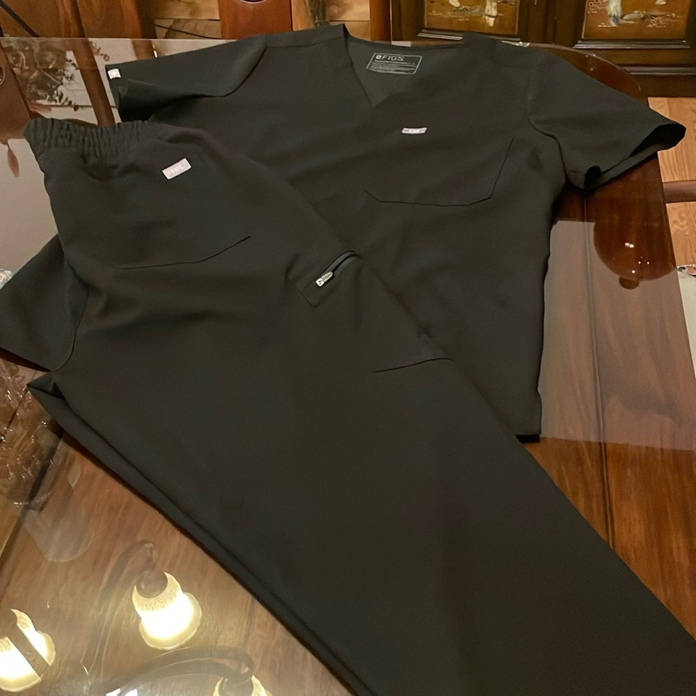 Figs Scrub Sets - image 1